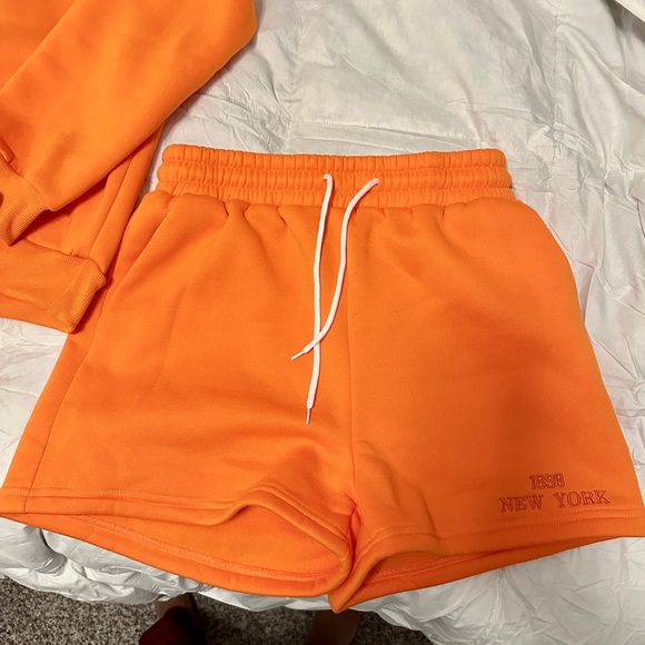 Orange Sweatsuit shorts set - Picture 3 of 5